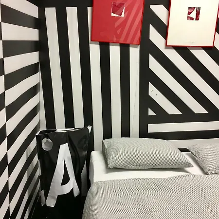بيت شباب Cosy In The City Of Design ليوبليانا